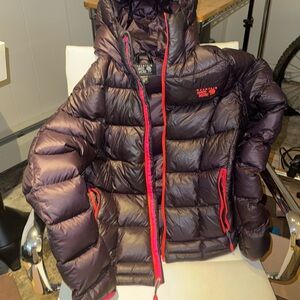 Mountain hardware hooded alpine down jacket 800 fill down size medium purple
